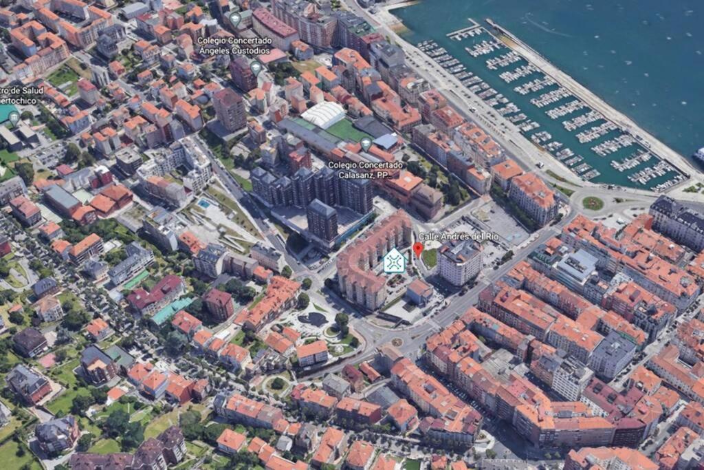 Comodo Apartamento En Puertochico, Cerca De Todo. Santander Luaran gambar